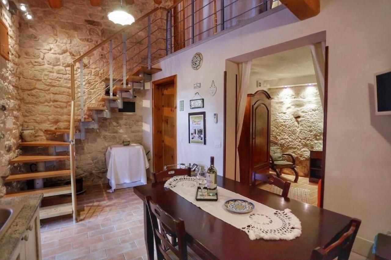 Lilibeth Houses - Charming & Lovely Views 시클리 외부 사진