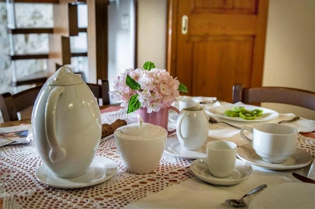 Lilibeth Houses - Charming & Lovely Views 시클리 외부 사진